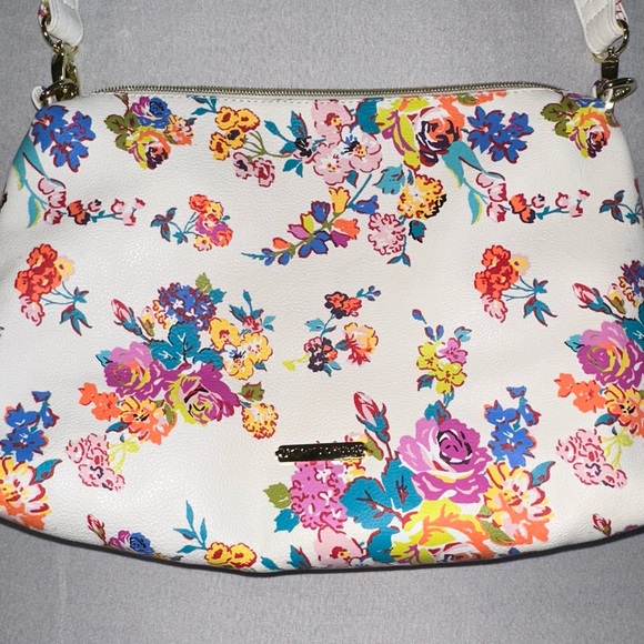 Betsey Johnson • Beautiful White Floral Crossbody Purse Shoulder Purse Heart - Picture 2 of 12